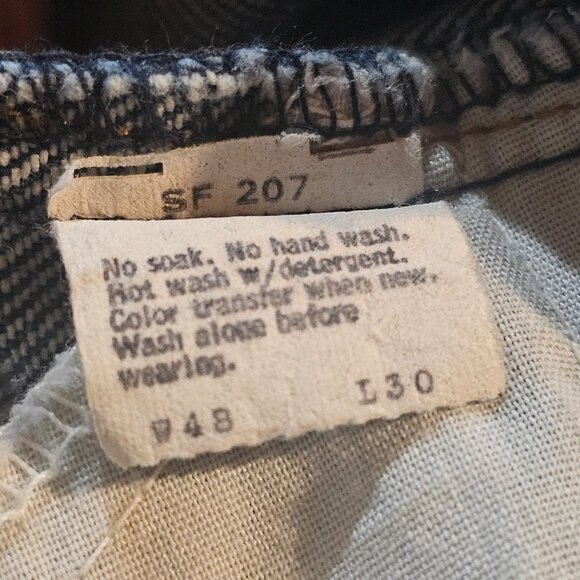 Vintage 70's Levi's for Men Orange Tab, Wide Leg, Mid-Wash, Size 46 X 29 - Picture 11 of 12